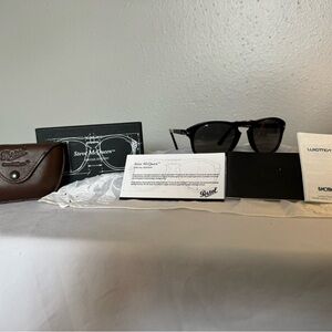 Persol 714SM Steve McQueen Folding Sunglasses, Black, Pin Scratch, Wearable